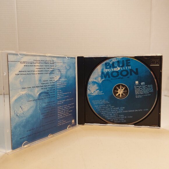 Toby Keith ~ Blue Moon (Music CD, 1996) - Picture 2 of 3